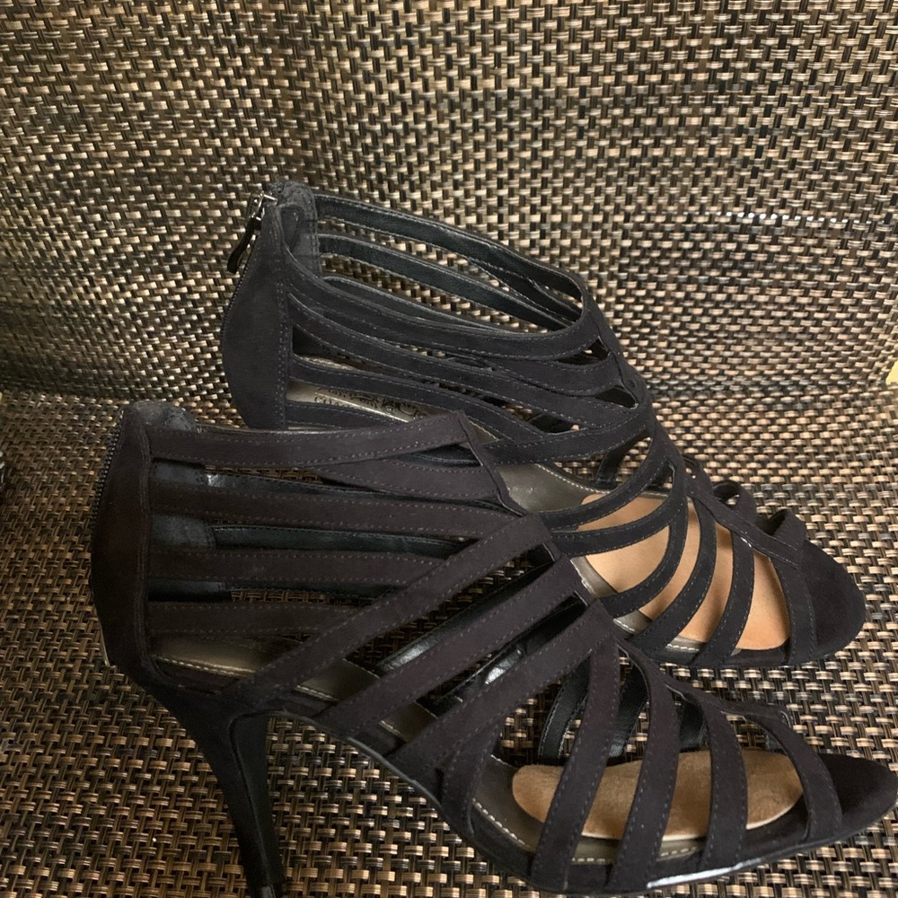 Coach and four heels black